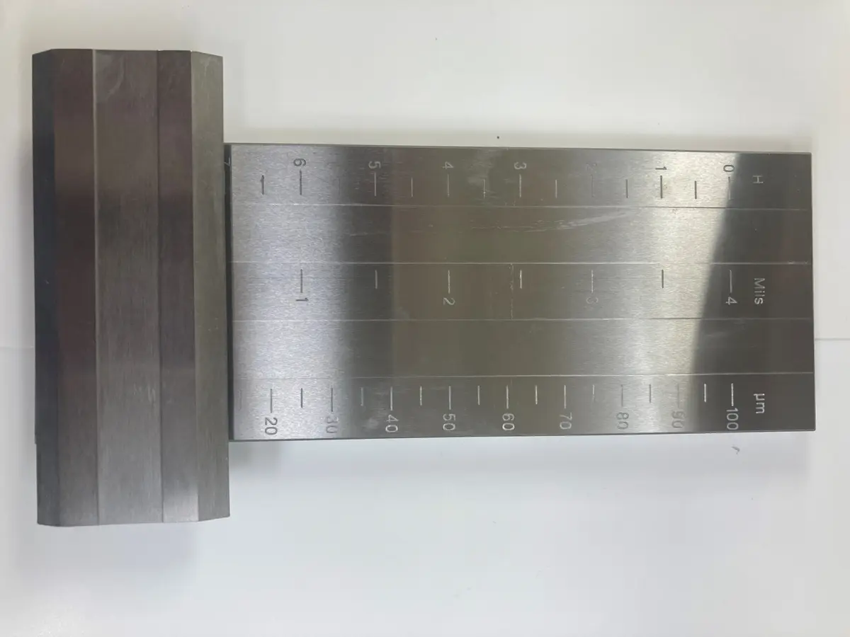 Hegman grind gauge